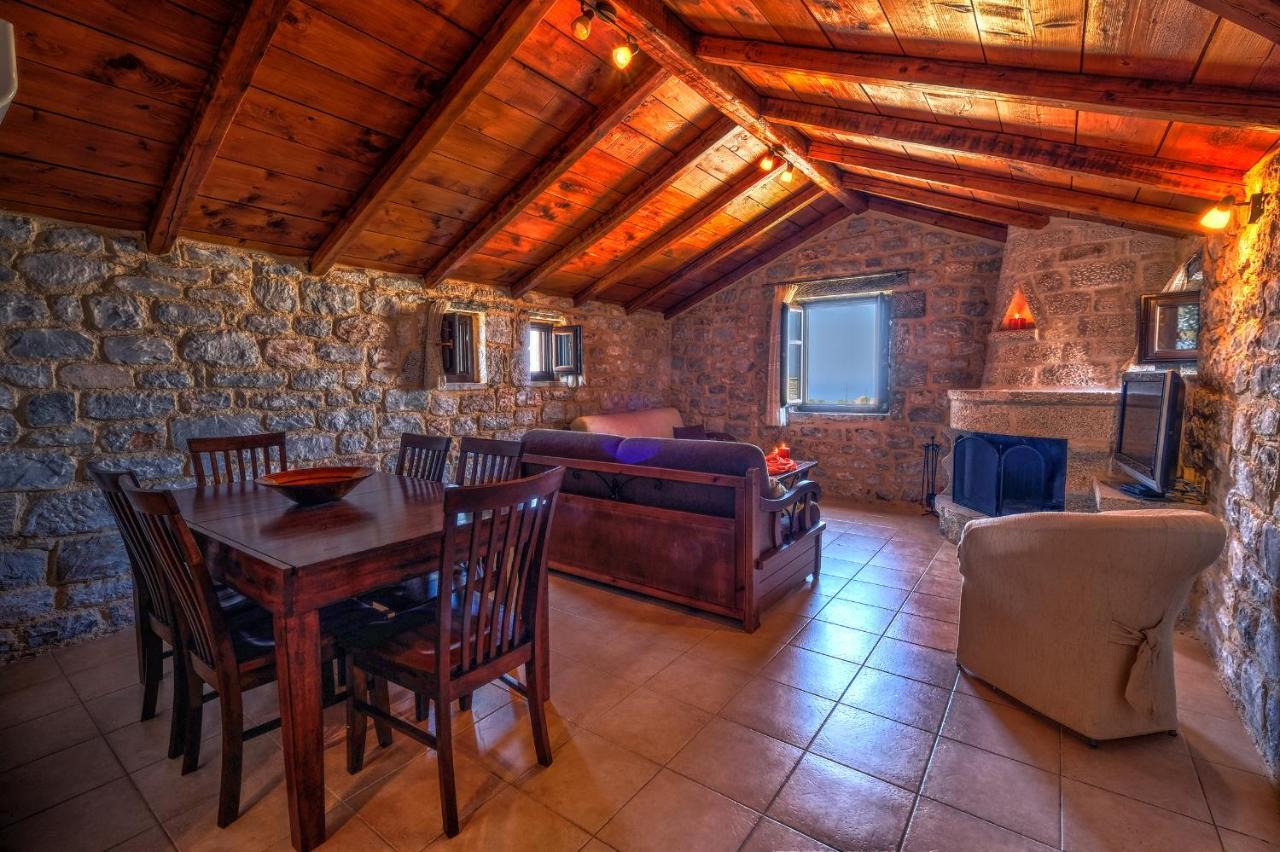 Achelatis Traditional Guest Houses Areopoli Exteriér fotografie