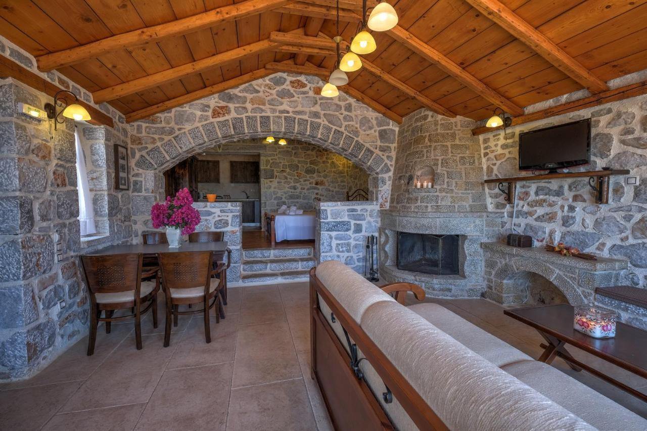 Achelatis Traditional Guest Houses Areopoli Exteriér fotografie