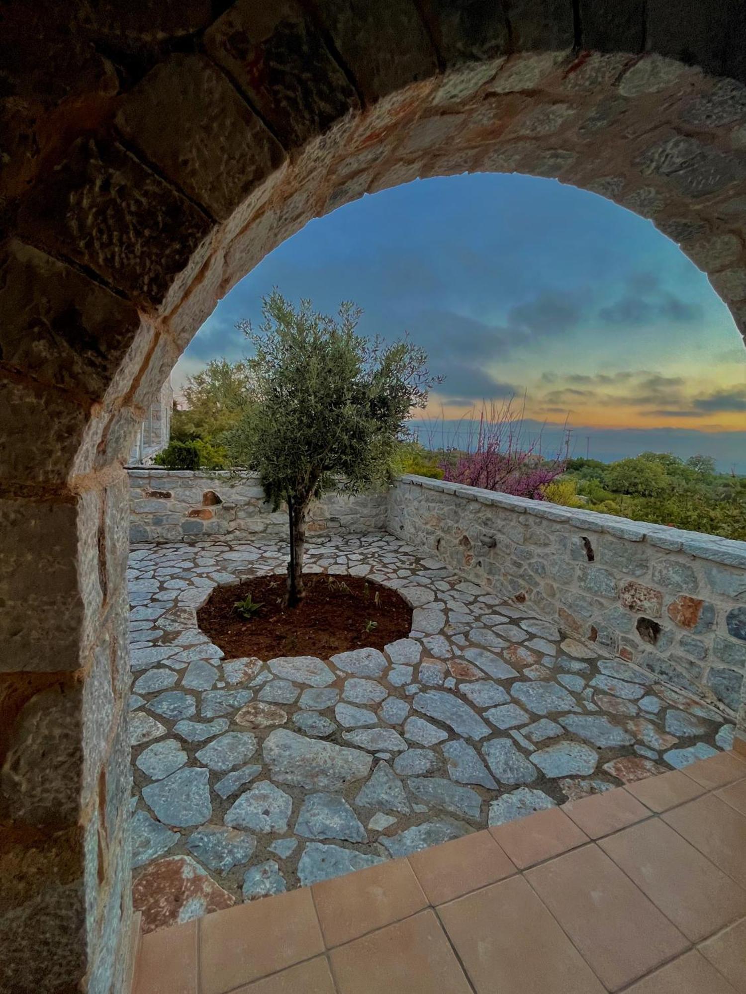 Achelatis Traditional Guest Houses Areopoli Exteriér fotografie