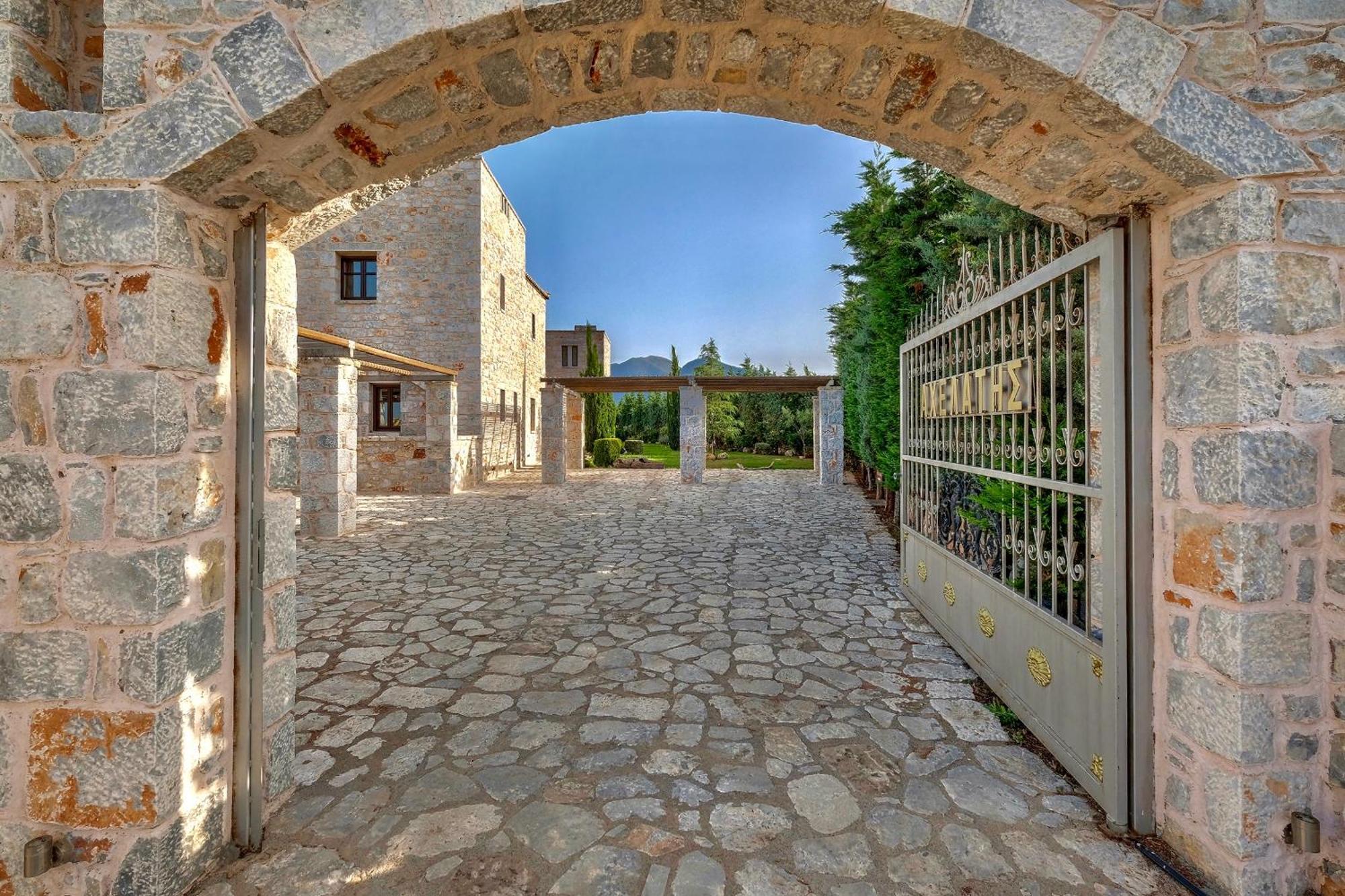 Achelatis Traditional Guest Houses Areopoli Exteriér fotografie